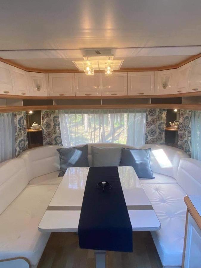 فندق Przyczepa Abordaz Na Campingu Kormoran هيل المظهر الخارجي الصورة